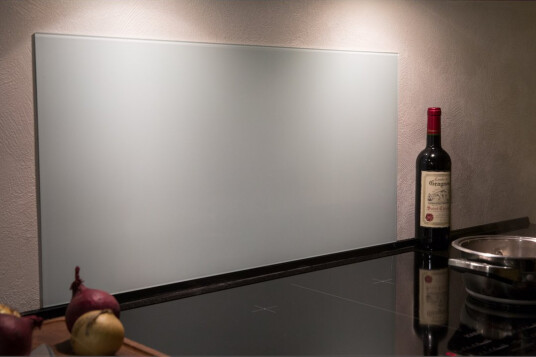 MILLEX BESKYTTELSESPLATE 30X60 CM FROSTET GLASS MILLEX BESKYTTELSESPLATE 30X60 CM FROSTET GLASS