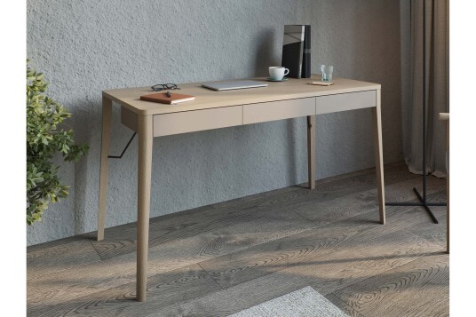 Aditiya Skrivebord 71x139 cm Brun