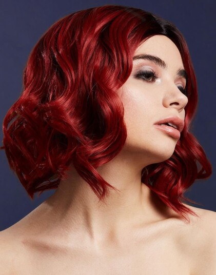 Kourtney Deluxe Wig Kan Styles! Kort Rubinrød Parykk
