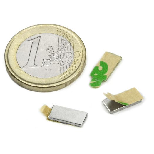 Kjøp selvklebende rektangulær magnet 10 x 5 x 1 mm | Bæreevne 0,5 kg