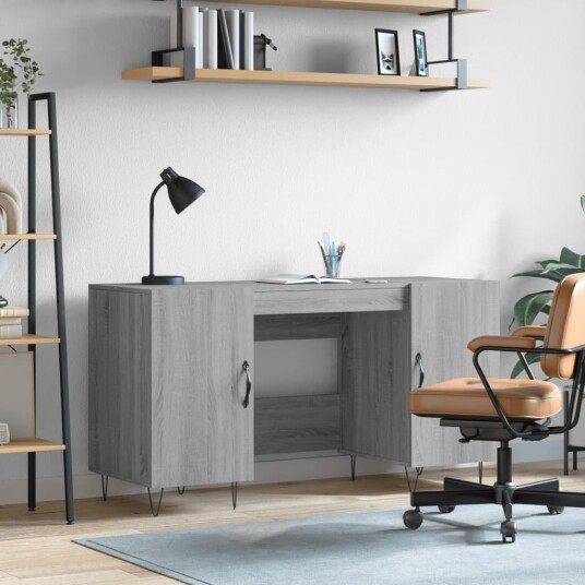 vidaXL Skrivebord grå sonoma 140x50x75 cm konstruert tre vidaXL Skrivebord grå sonoma 140x50x75 cm konstruert tre