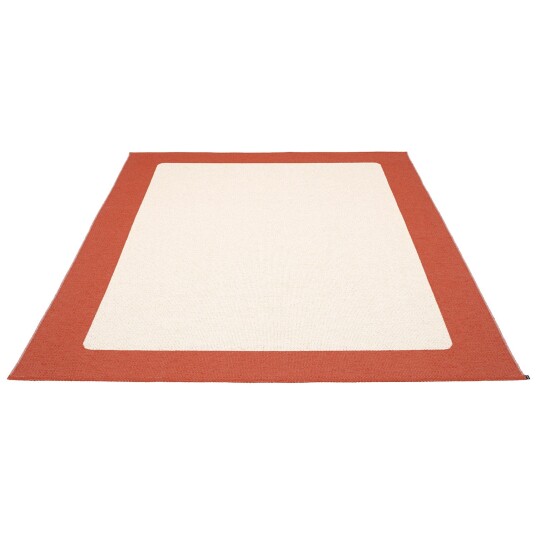 Pappelina Ilda matte 70x240 cm brick / vanilla