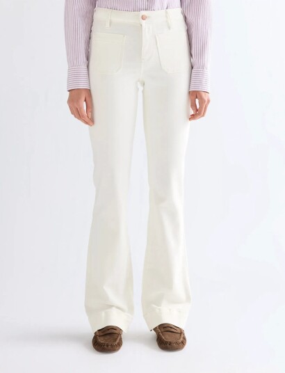 Wrangler Flare White 32 x 32