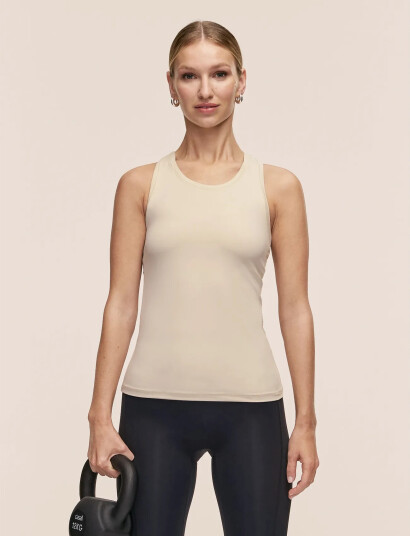 Casall Essential Racerback Tank Cream XS Casall Essential Racerback Tank Cream XS