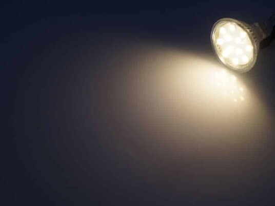 Helios MR16 LED pære 12V 24V Farge: Varm Hvit