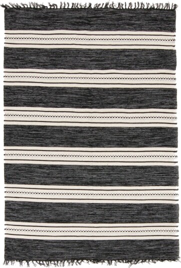 Filleryer Kajsa sort Størrelse: 135 x 190 cm Filleryer Kajsa sort Størrelse: 135 x 190 cm