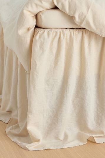 Ellos Home Sengekappe Elly Frilled i resirkulert halvlinne 75 cm Hvit