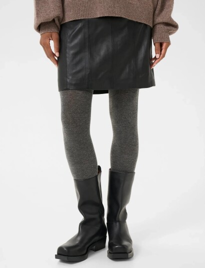 Gestuz Gzcharlie Hw Skirt Noos Black 34 Gestuz Gzcharlie Hw Skirt Noos Black 34