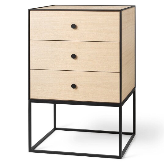 Audo Copenhagen Frame 49 sidebord med tre skuffer Eik