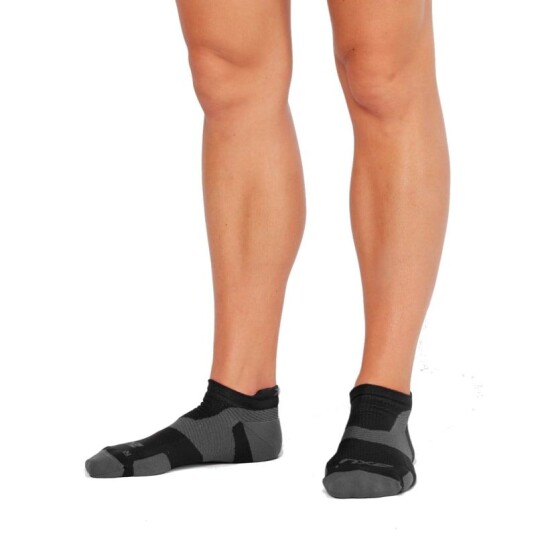 2XU Vectr Light Cushion No Show Sock S, Black/Titanium
