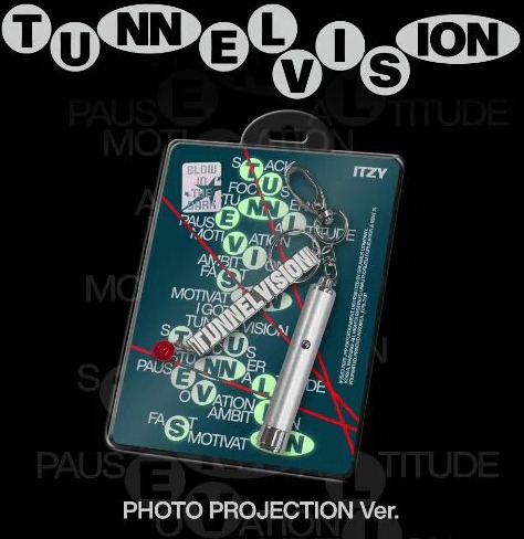 ITZY Tunnel Vision Photo Projection Version incl. Photocard + Photo Projection Keyring CD