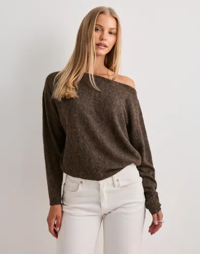 Nelly Brun Slouchy Knit Sweater