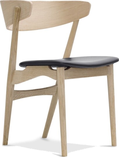 Sibast Furniture No 7 Spisestuestol Såpebehandlet Eik og Sort Skinn Sibast Furniture No 7 Spisestuestol Såpebehandlet Eik og Sort Skinn