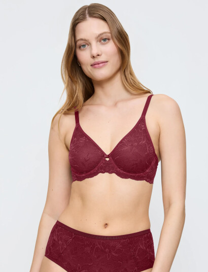 Triumph Amourette Charm T W02   Red   F x 70