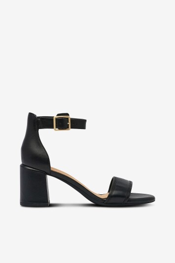 Clarks Sandaletter Ezoria Mae D Svart