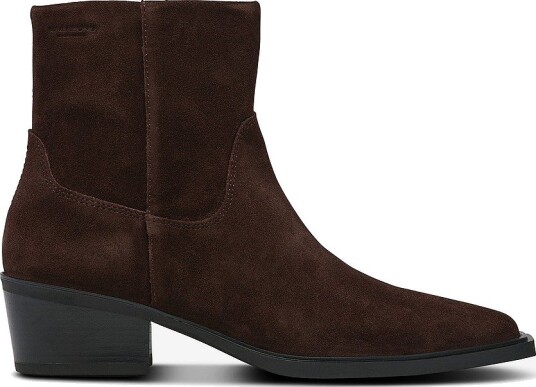 VAGABOND Kelsey Brown 42 VAGABOND Kelsey Brown 42