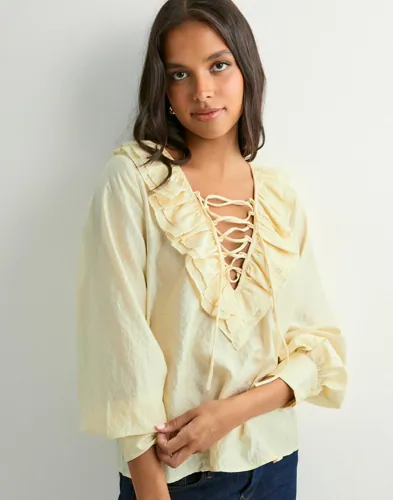 Neo Noir - Gul - Katarina Crepe Ruffle Blouse