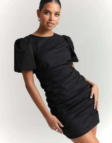 Nelly   Svart   The Cutest Ruched Dress
