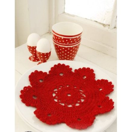 Drops Garnstudio Christmas Dinner by DROPS Design Brikke Hekleoppskrift 24 cm