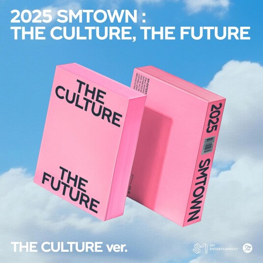 SMTown  2025 SMTown : The Culture The Future  The Culture Version  incl. 400pg Photobook + 16pc Photocard Set  CD