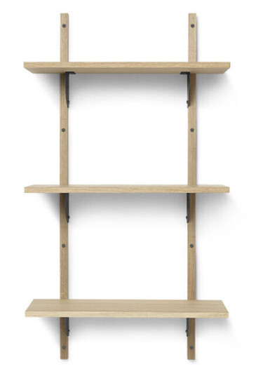ferm LIVING Sector hylle natural oak, s/l, sort messing ferm LIVING Sector hylle natural oak, s/l, sort messing