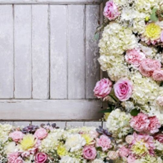 Lunsj serviett med blomstermotiv på siden