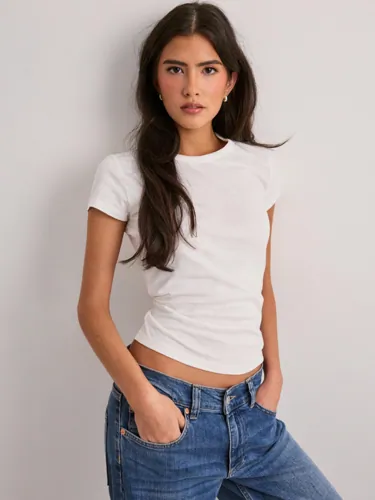 Nelly   Hvit   Essential Slub Tee