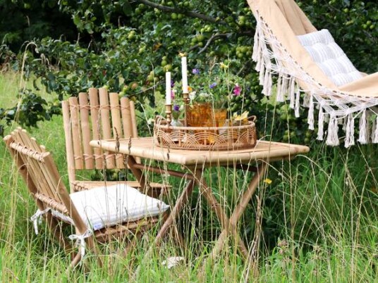 Chic Antique Lyon stol i bambus fra Chic Antique