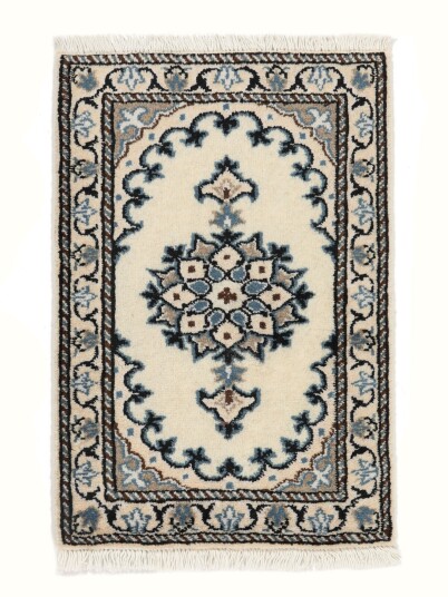 Håndknyttet. Opphav: Persia / Iran Nain Teppe 40x60