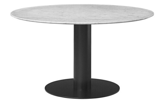 Gubi 2.0 spisebord marble white, Ø 130 cm, sort stativ