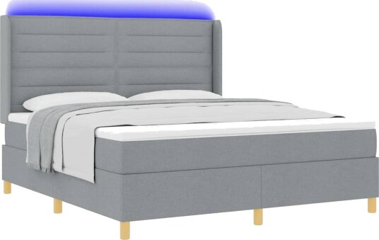 Box Spring Seng med Madrass & LED Lys Lys Grå 180x200 cm Stoff