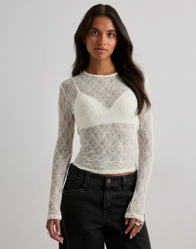 Vero Moda Hvit Awtessy Ls O Neck Lace Top Noos