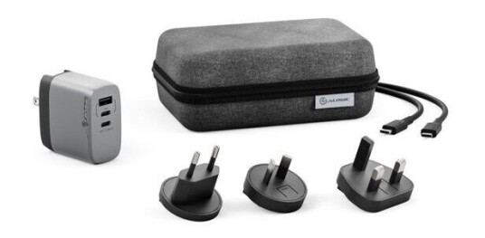 ALOGIC 3X67 67W Multi-Country GaN-lader med 3 USB-porter - Grå ALOGIC 3X67 67W Multi-Country GaN-lader med 3 USB-porter - Grå