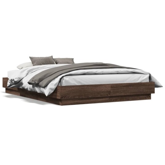 Sengeramme brun eik 135x190 cm konstruert tre 8721012276185