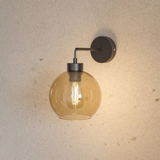 TK Lighting Cubus vegglampe svart/amber glass Ø 18 cm E27 TK Lighting Cubus vegglampe svart/amber glass Ø 18 cm E27