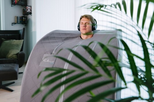 IR SaunaPod Maxi – Romslig infrarød sauna IR SaunaPod Maxi – Romslig infrarød sauna