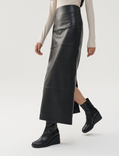 VAGABOND Deena Black 37