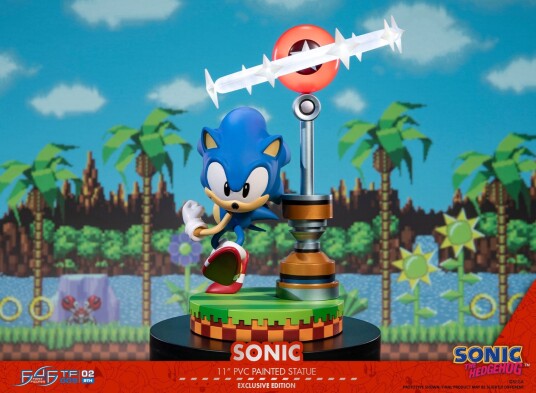 First 4 Figures Sonic the Hedgehog Samlefigur med justerbar Star Post - 27 cm PVC