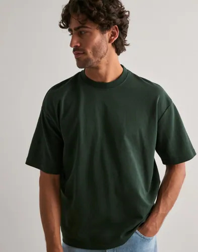 Selected Men Slhlooseoscar Ss O Neck Tee Noos Oversized t shirts Grønn