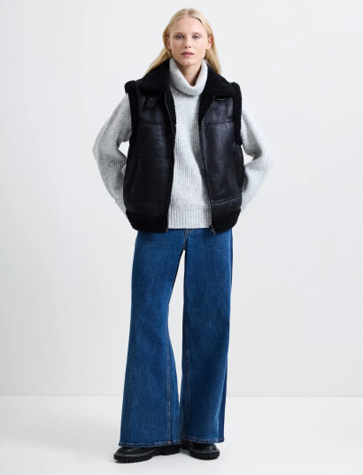 French Connection Camry Faux Suede S/Less Gilet - Black - XS French Connection Camry Faux Suede S/Less Gilet - Black - XS