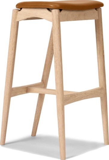 Sibast Furniture No 7 Barkrakk 65 Ryggløs Hvitoljet Eik/Konjakk Sibast Furniture No 7 Barkrakk 65 Ryggløs Hvitoljet Eik/Konjakk