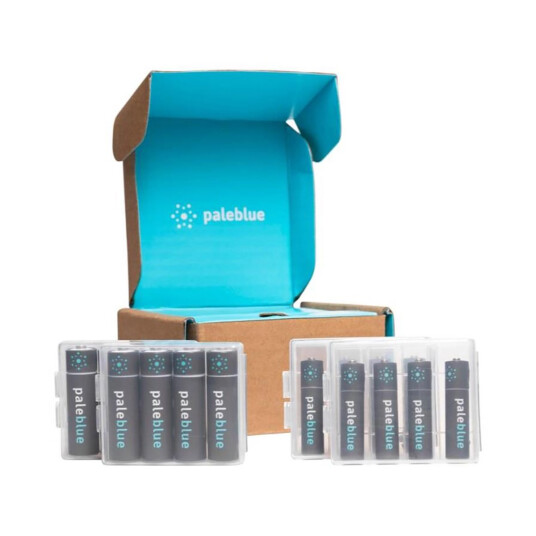 Pale Blue Sustainability Kit 8xAA/8xAAA Inc. USB to 4x Micro-USB charging cable Pale Blue Sustainability Kit 8xAA/8xAAA Inc. USB to 4x Micro-USB charging cable