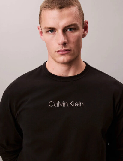 Calvin Klein L/S Crew Neck - Black - L