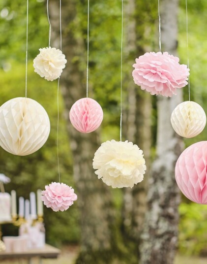 8 stk Pompoms og Honeycombs i Kremhvit og Rosa Princess Party