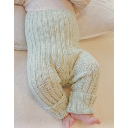 First Impression Pants by DROPS Design Baby bukser Strikkeoppskrift str Prematur 4 år