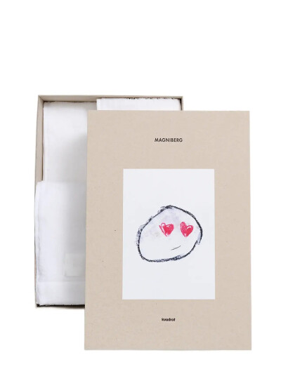 MAGNIBERG Giftbox - 3-Piece Towel Set - White - ONE SIZE MAGNIBERG Giftbox - 3-Piece Towel Set - White - ONE SIZE