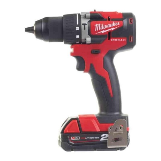 Milwaukee Slagbormaskin M18 CBLPD-202C 18V 2.0Ah, med koffert Milwaukee Slagbormaskin M18 CBLPD-202C 18V 2.0Ah, med koffert