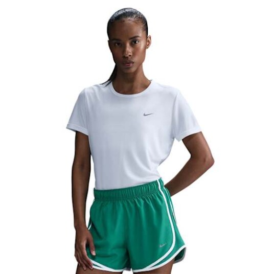 Nike Tempo Dri FIT SS Tee Dame White/Reflective Silver M Nike Tempo Dri FIT SS Tee Dame White/Reflective Silver M