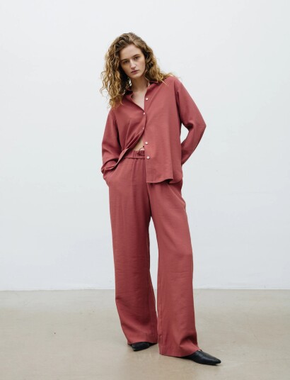 A Part Of The Art Vacant Pants Red XL