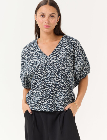 Kaffe Karuffalo Blouse - Navy - 42 Kaffe Karuffalo Blouse - Navy - 42